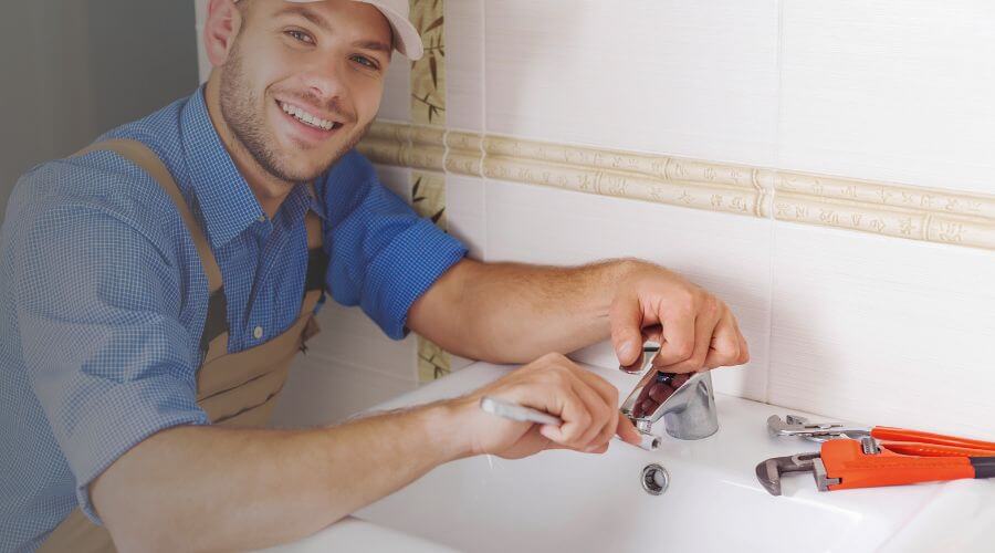 Professional water heater repair in Edgewood, IL